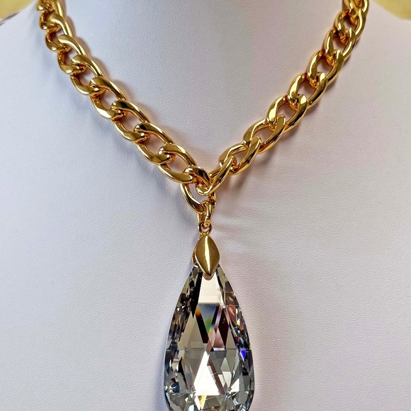 LARGE 2 ⅛ in. GENUINE CRYSTAL NECKLACE, by SHAY LOWE, LABRADOR COLOUR, PEAR SHAP - Picture 3 of 7